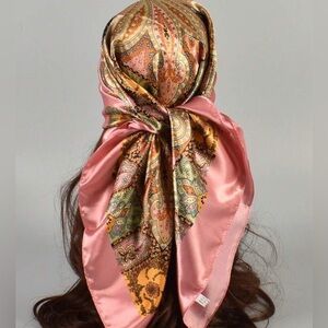 ✨NEW Elegant Paisley Scarf in Pink and Gold